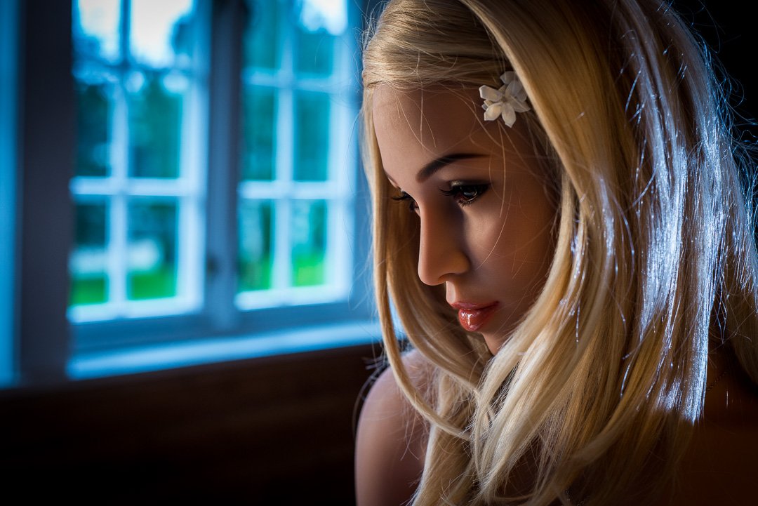 Lovely Lana - Lifelike TPE Love Doll